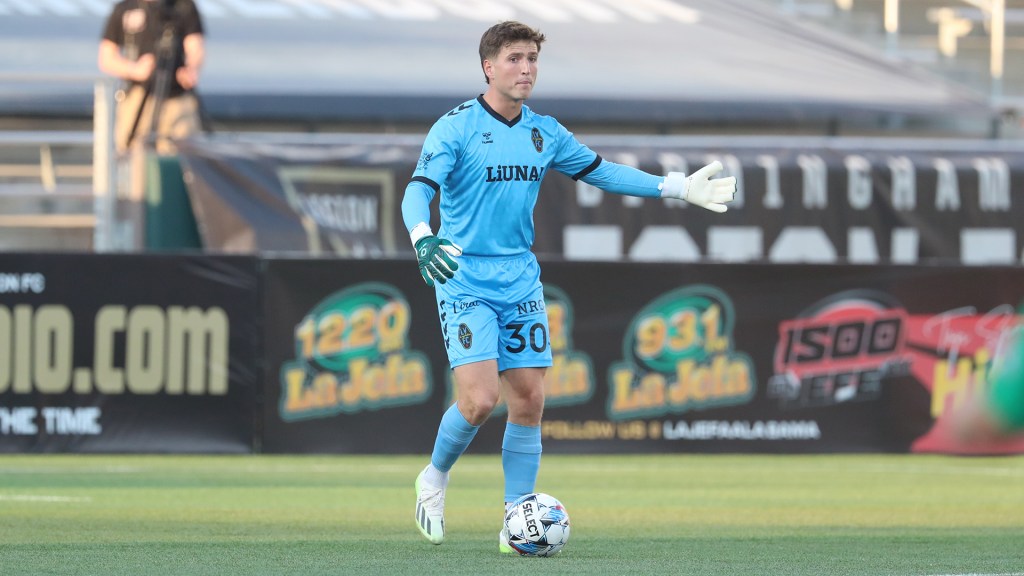 Las Vegas Lights FC Loanee Goalkeeper George Marks